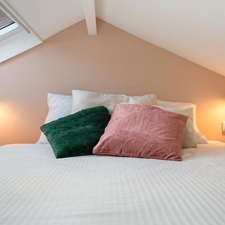 Luxury Fully Equipped Studio - Centrally Located Leilighet Huizen Eksteriør bilde